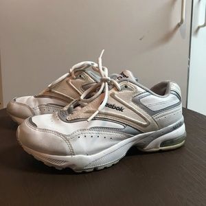 Reebok sneakers size 6